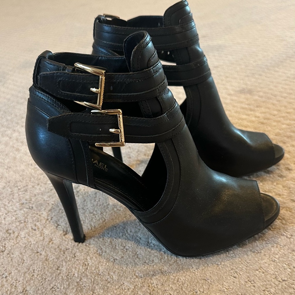 Michael Kors Heeled Booties